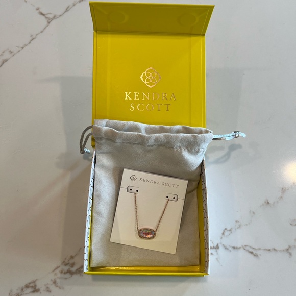 Kendra Scott Elisa Rose Gold Pendant Necklace in Dichroic Glass - Picture 2 of 4